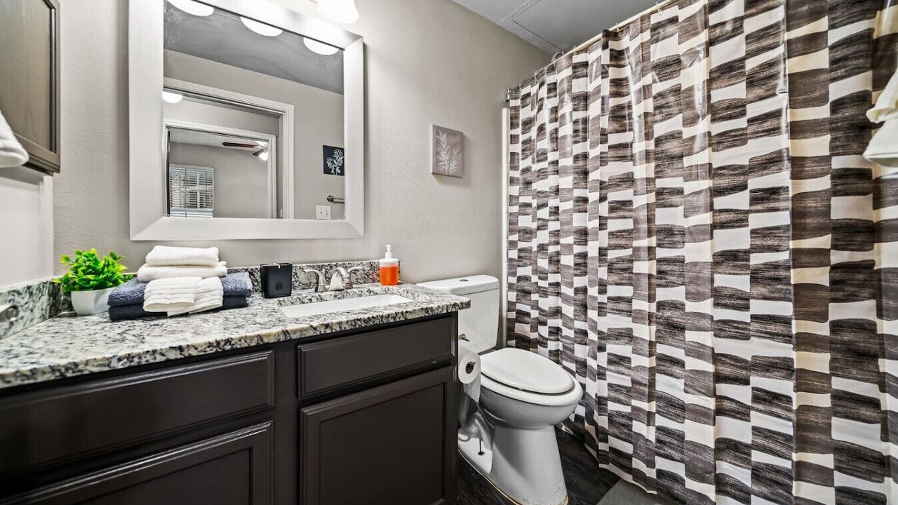 Photo of Bathroom in Fossil Creek