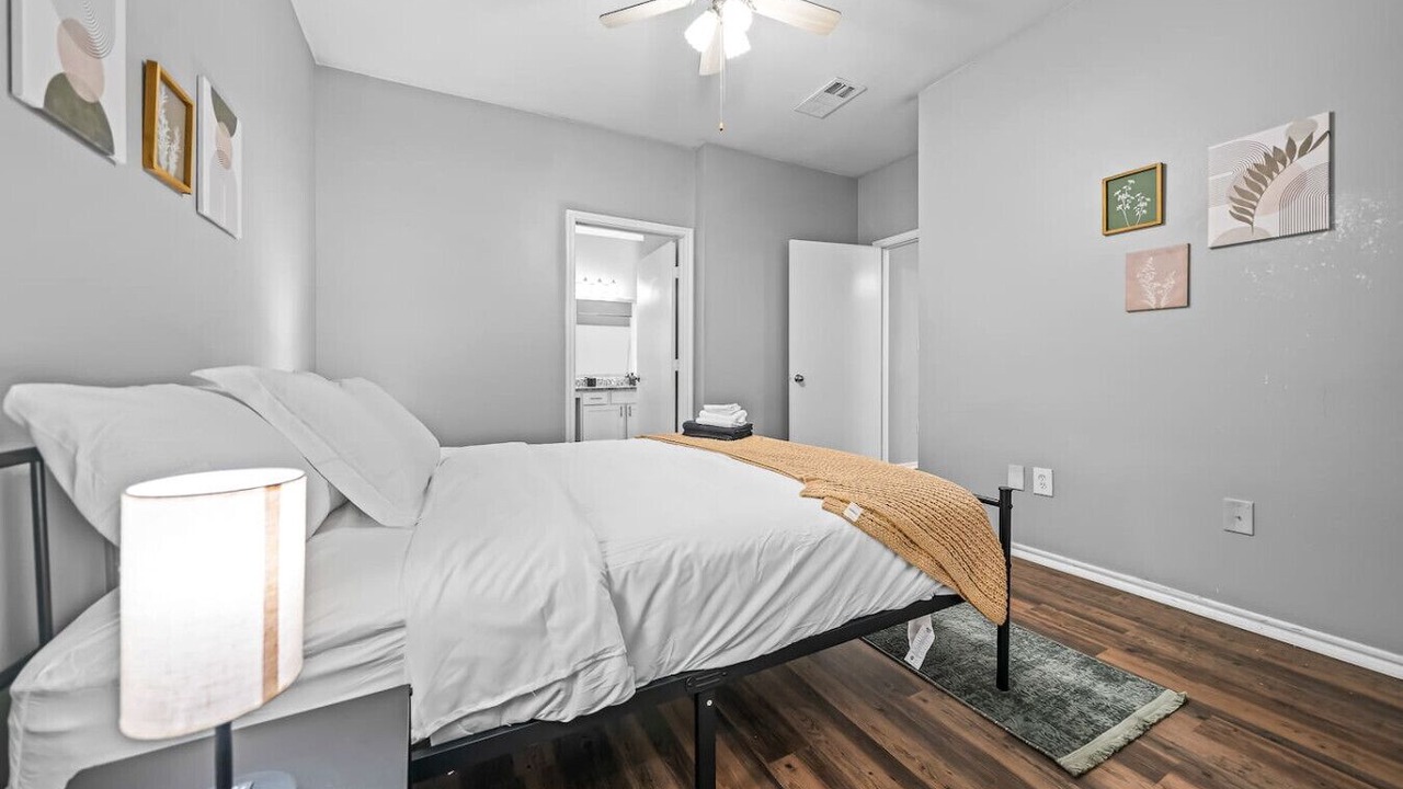 Photo of Bedroom in Fossil Creek