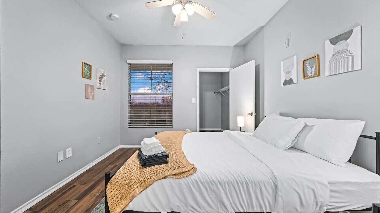 Photo of Bedroom in Fossil Creek