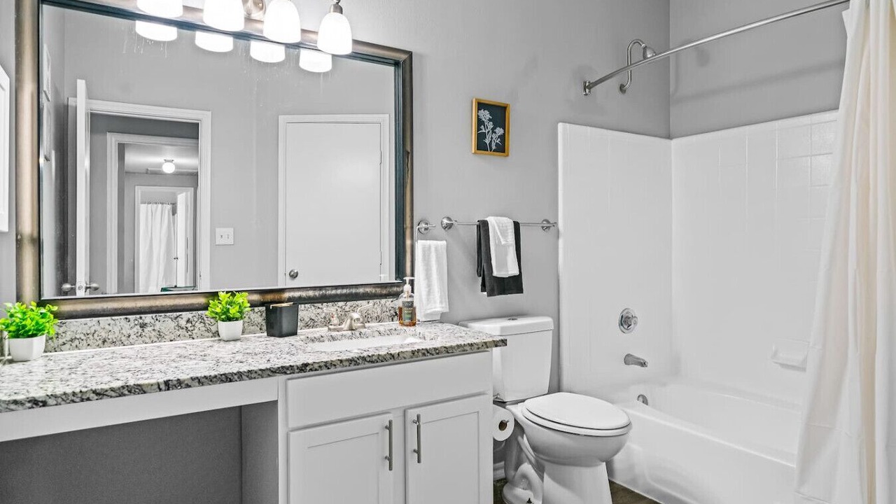 Photo of Bathroom in Fossil Creek