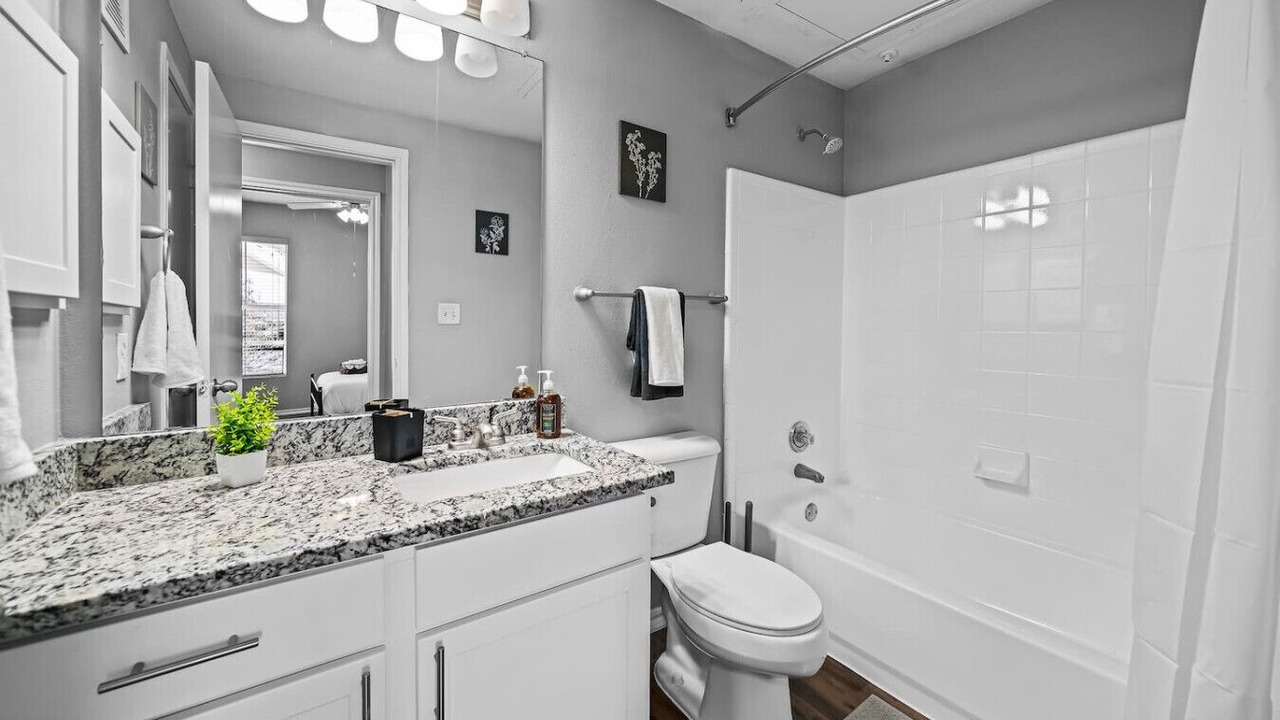 Photo of Bathroom in Fossil Creek