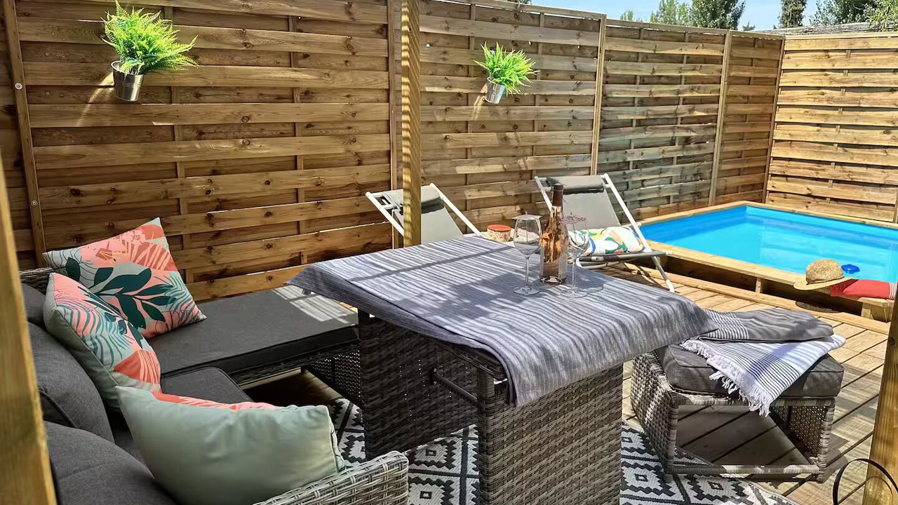 Photo of Patio Balcony in Caumont-sur-Durance