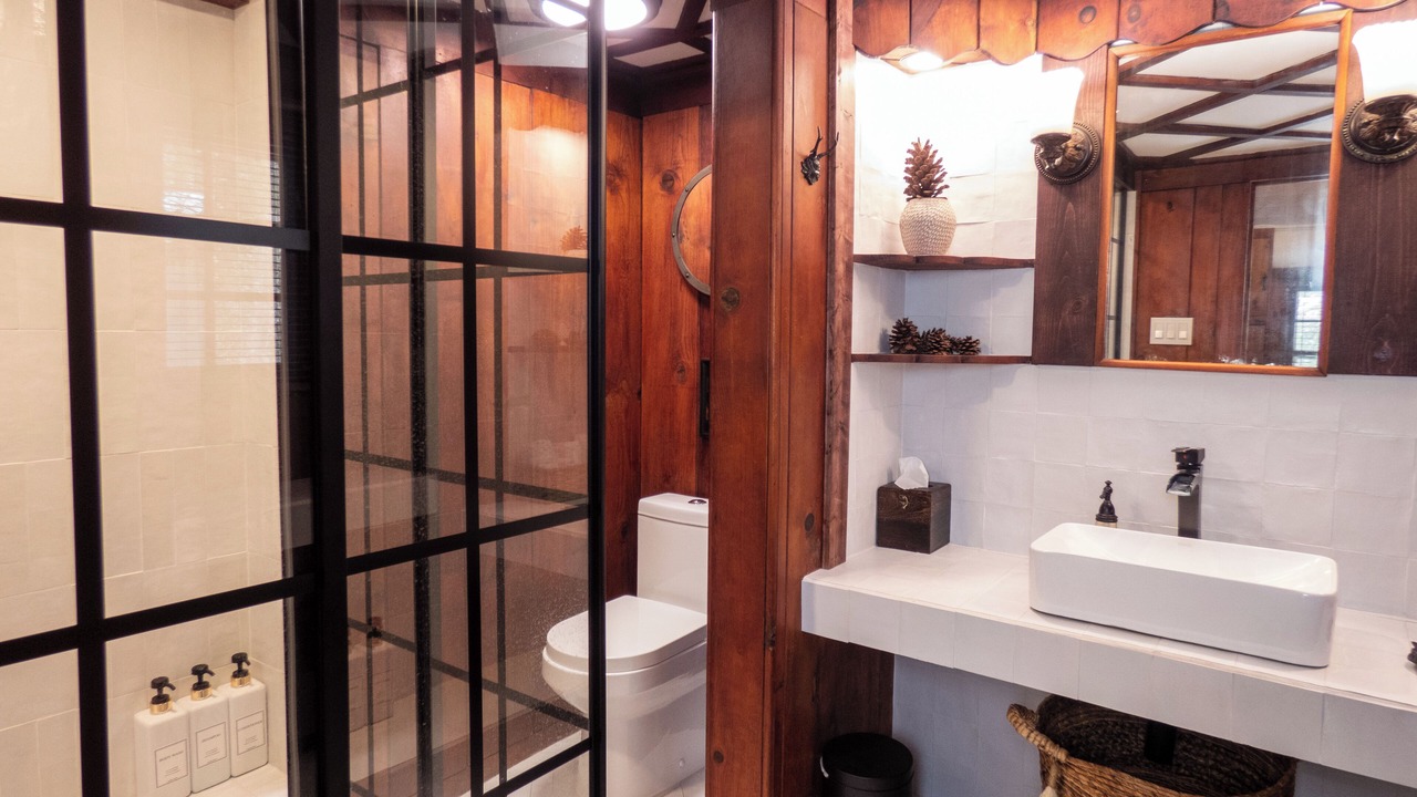 Photo of Bathroom in Smallwood