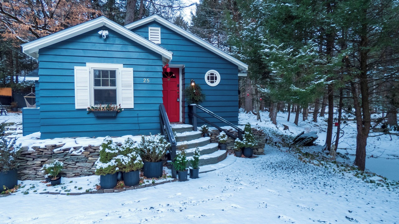 Photo of Others in Smallwood