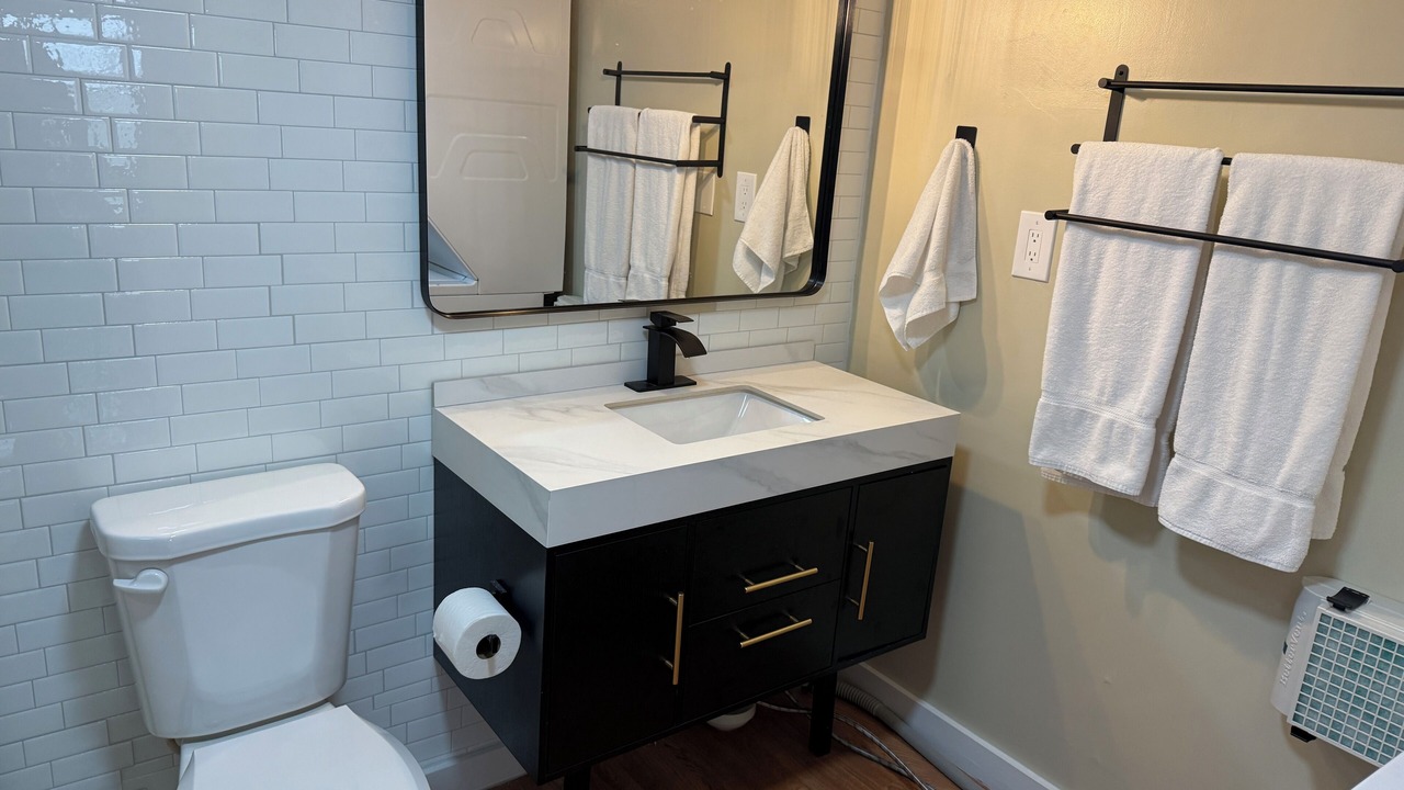 Photo of Bathroom in Snowshoe
