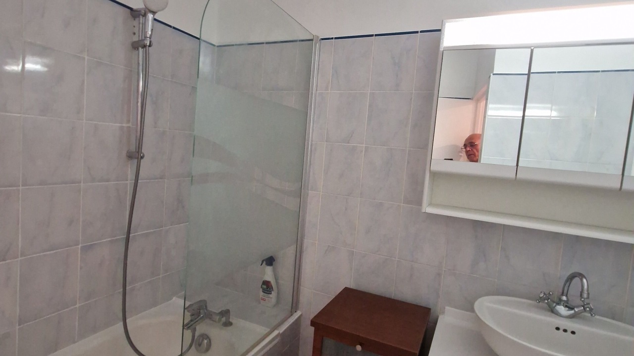 Photo of Bathroom in Republique–Point-du-Jour
