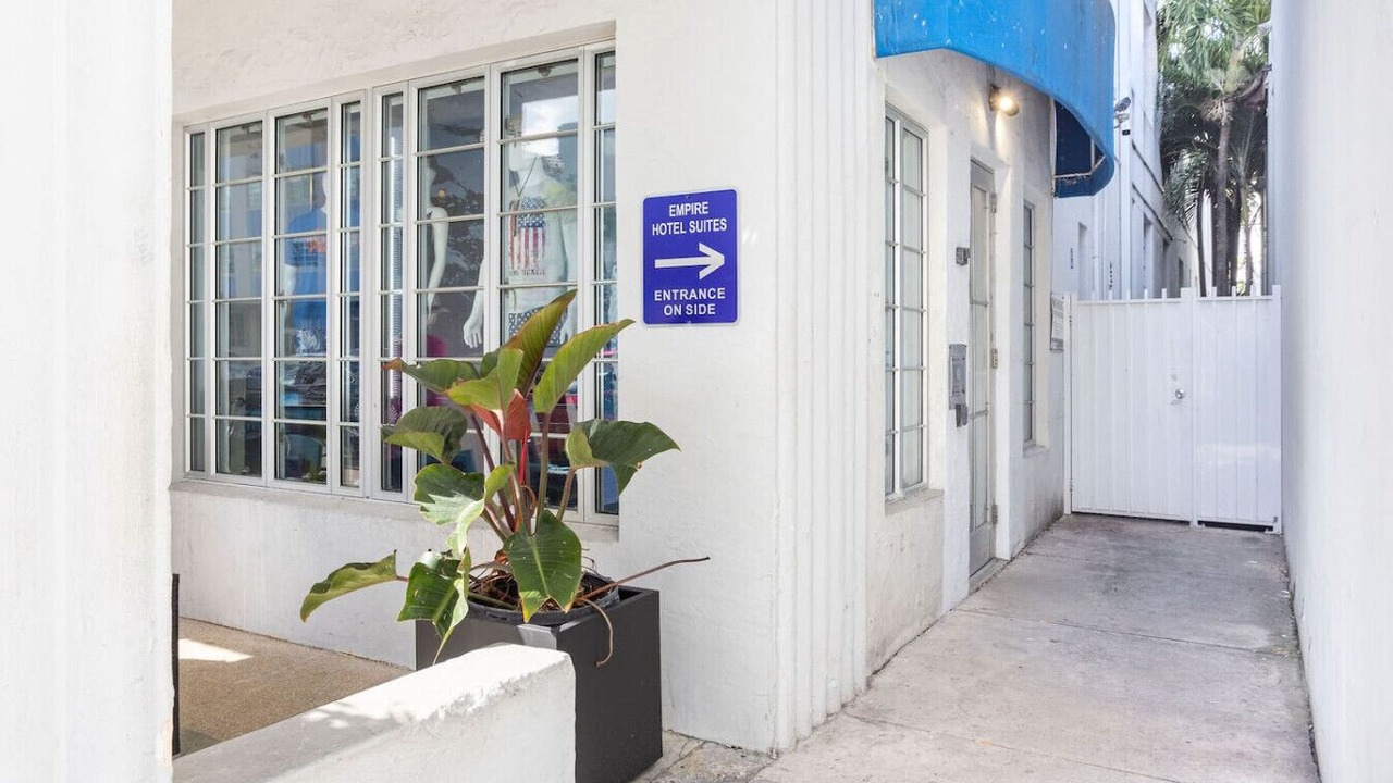 Photo of Outdoor in Flamingo/Lummus