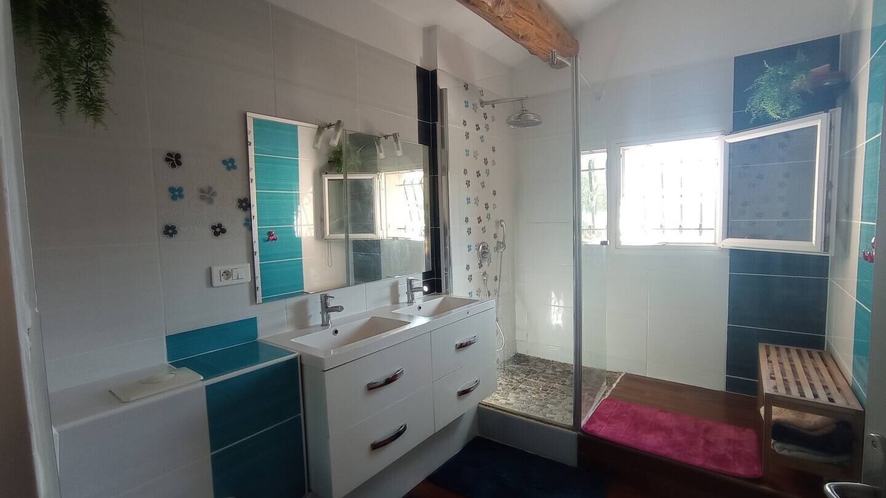 Photo of Bathroom in Courthezon