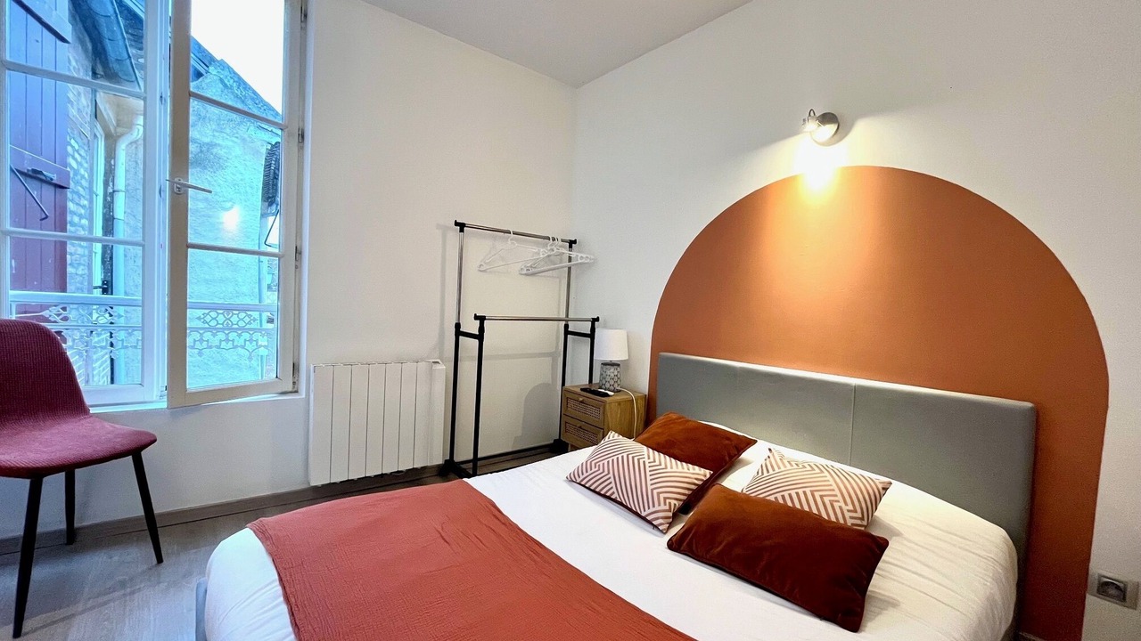 Photo of Bedroom in Sens