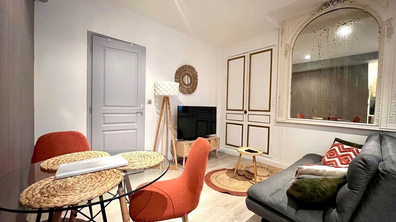 Photo of Livingroom in Sens