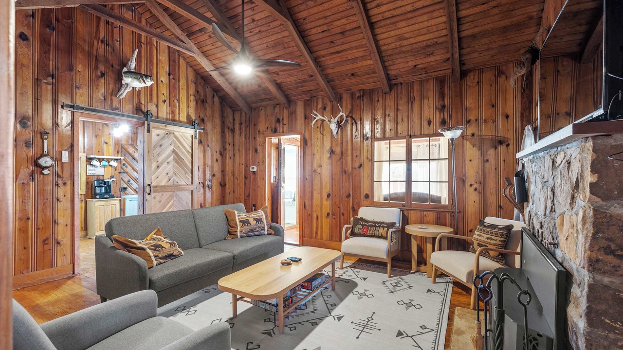 Photo of Livingroom in Rockaway Beach