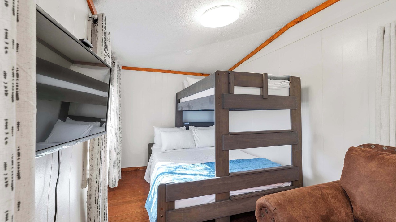 Photo of Bedroom in Rockaway Beach