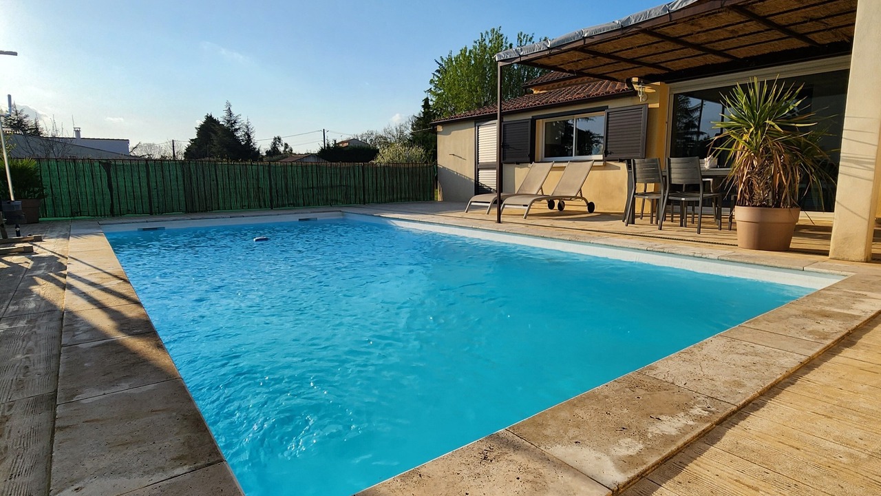 Photo of Outdoor in Saint-Laurent-La-Vernede