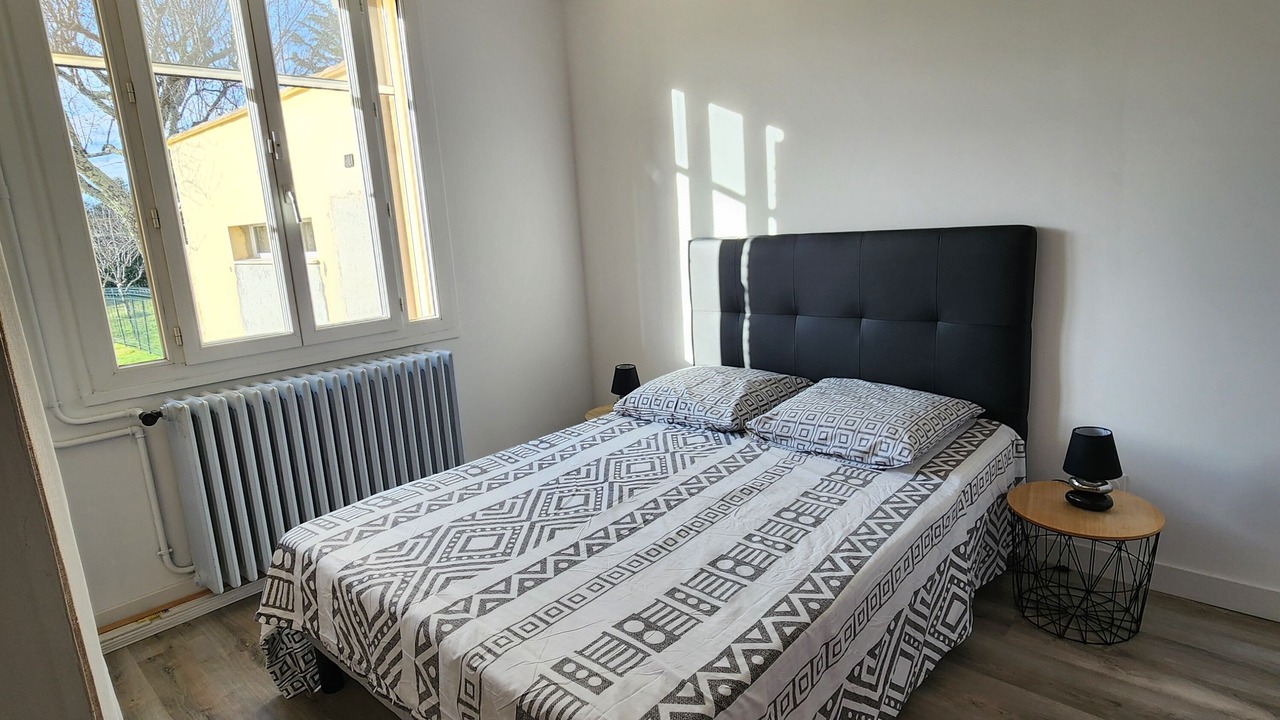 Photo of Bedroom in Saint-Laurent-La-Vernede