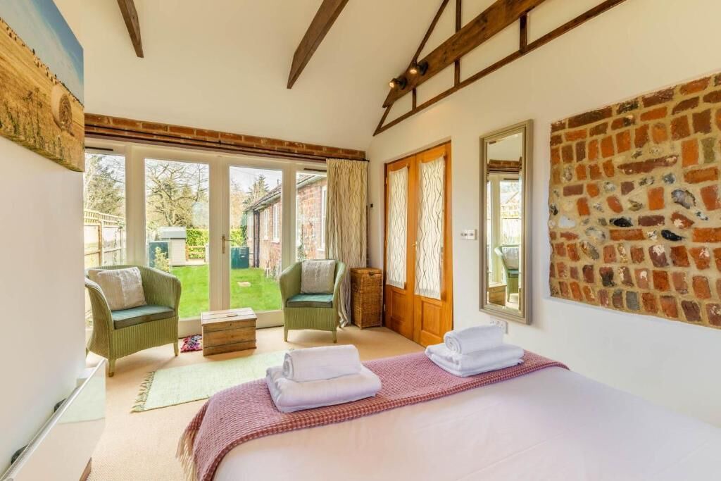 Photo of Others in Tuttington