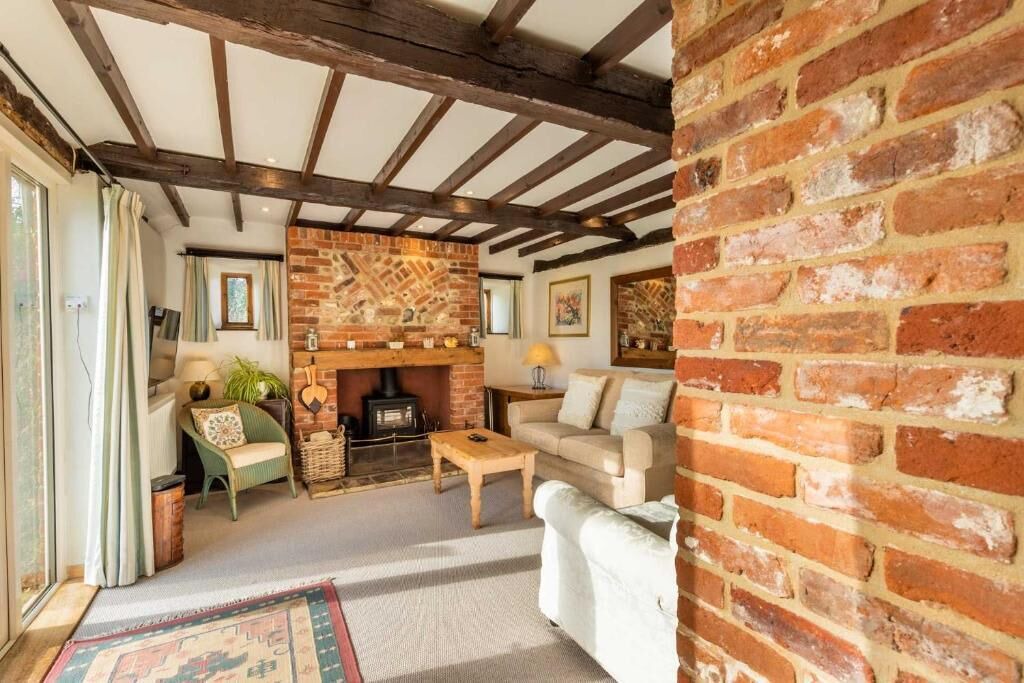 Photo of Others in Tuttington