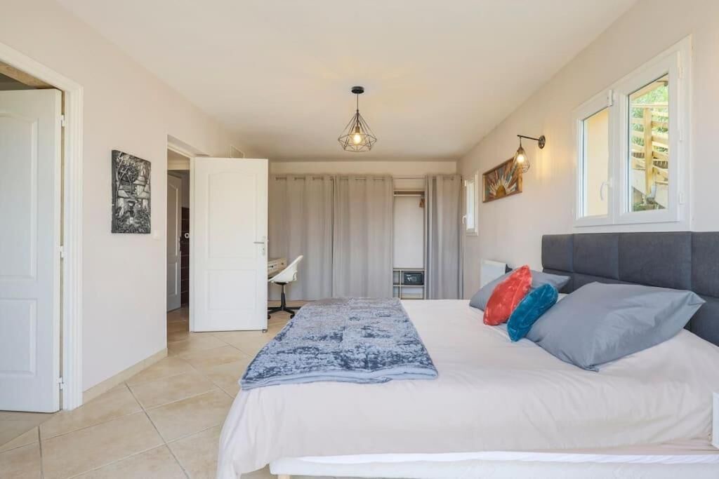 Photo of Bedroom in Saint Antoine