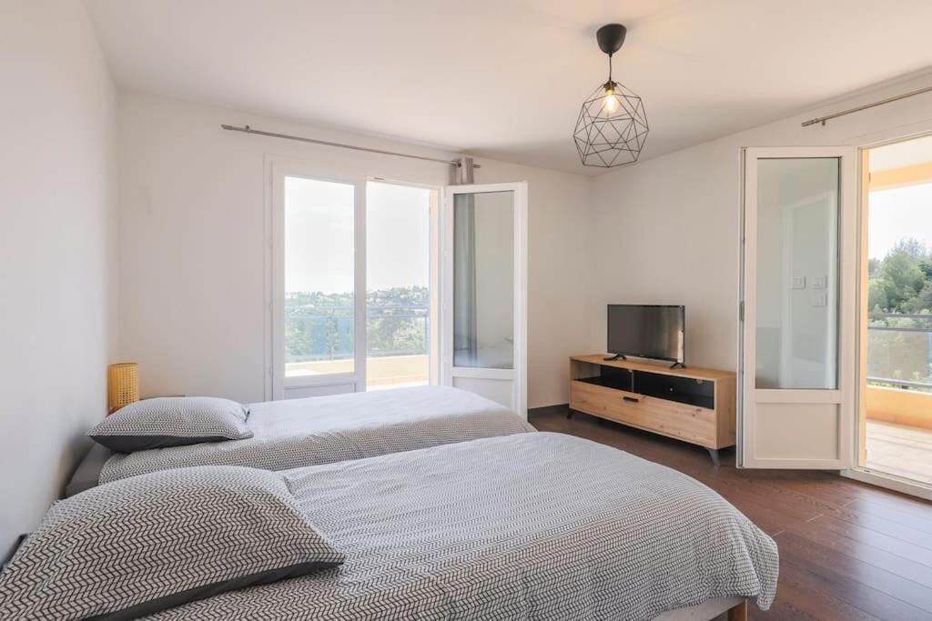 Photo of Bedroom in Saint Antoine