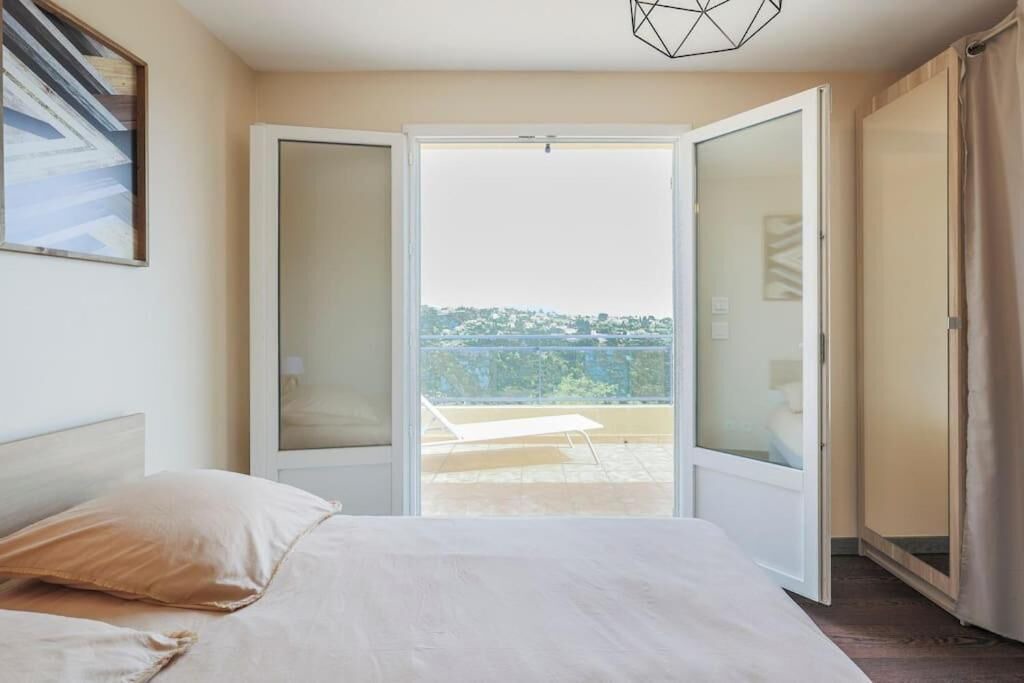 Photo of Bedroom in Saint Antoine