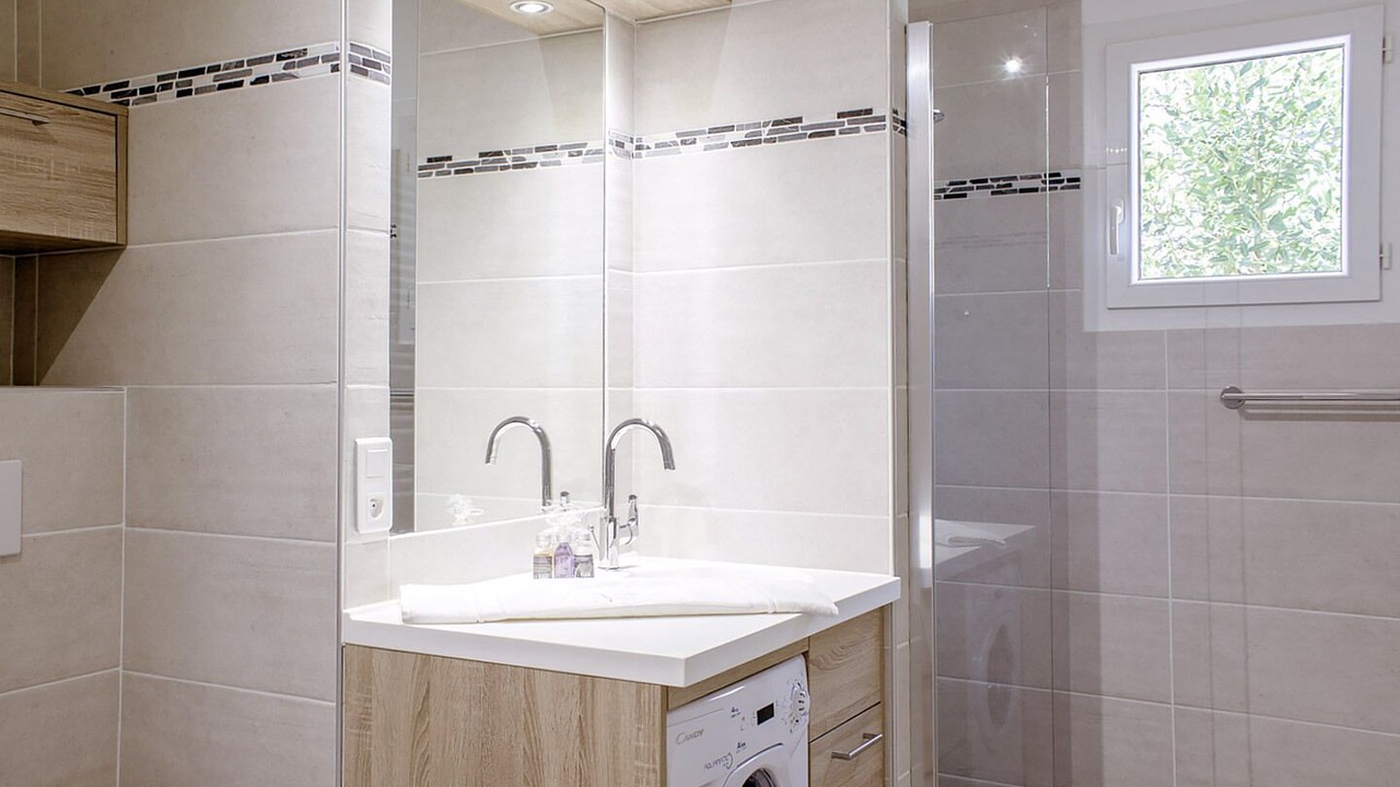 Photo of Others in Saint-Maurice-dʼArdeche