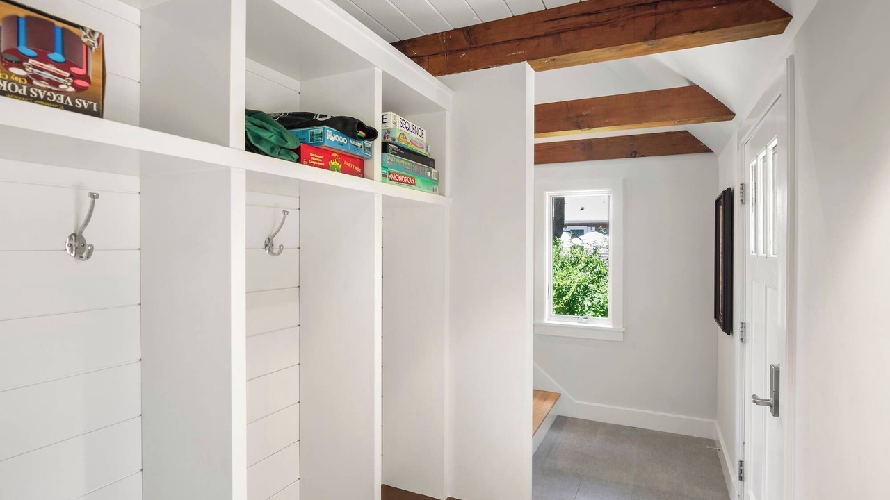 Photo of Others in East Orleans