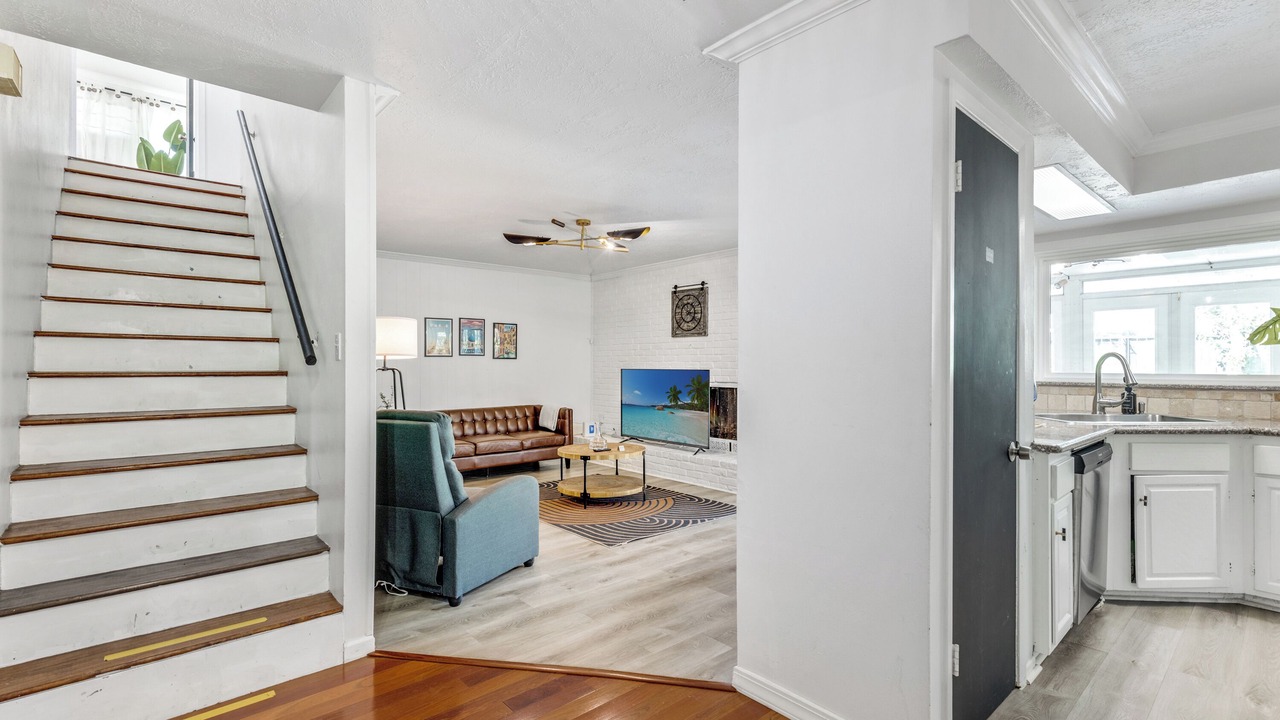 Photo of Livingroom in Meadows Place