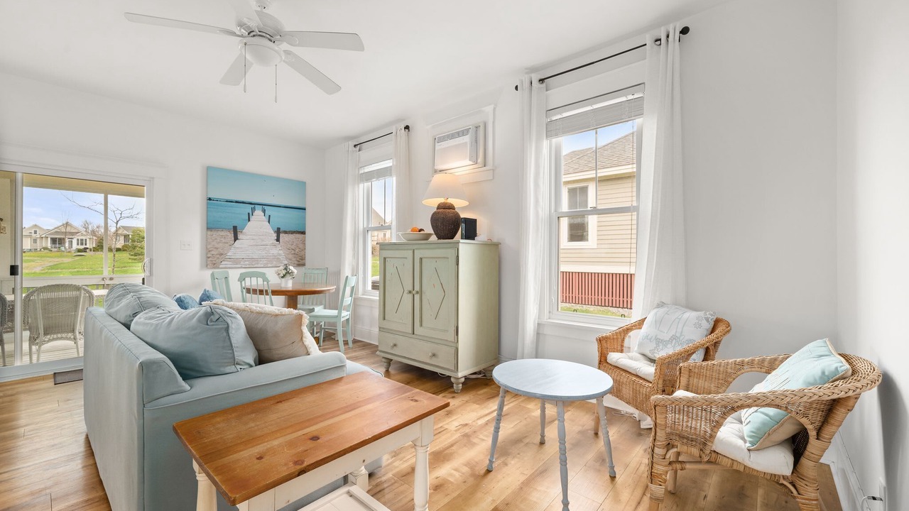 Photo of Livingroom in Cherry Valley