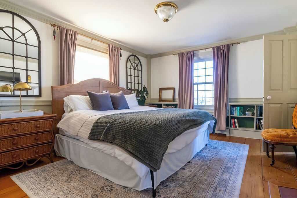 Photo of Bedroom in The Point