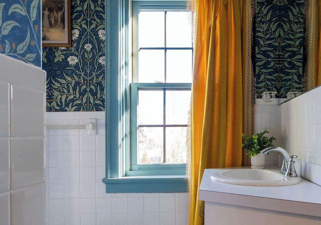 Photo of Bathroom in The Point
