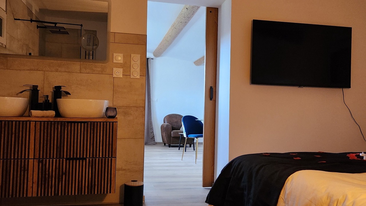 Photo of Bedroom in Saint-Laurent-La-Vernede