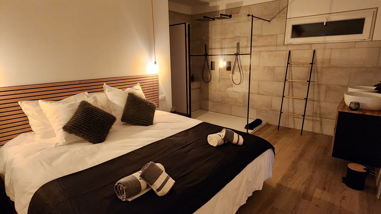 Photo of Bedroom in Saint-Laurent-La-Vernede