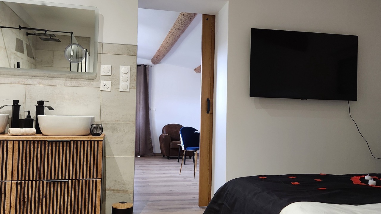 Photo of Bedroom in Saint-Laurent-La-Vernede