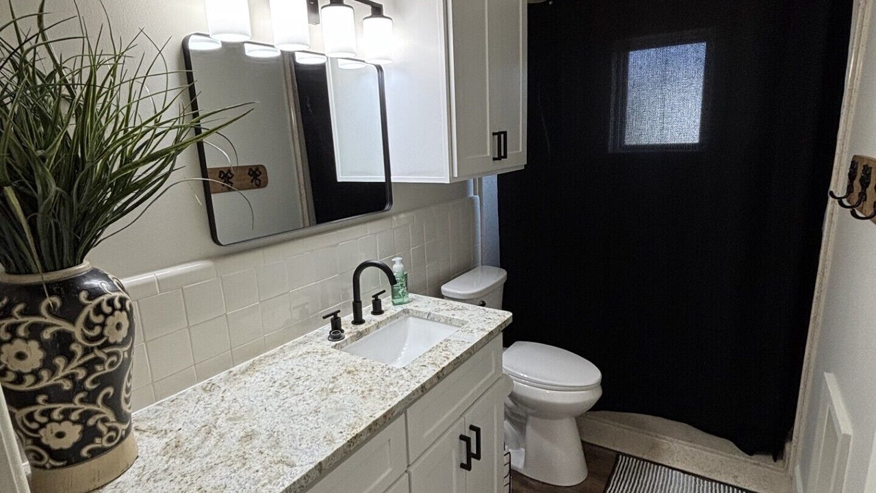 Photo of Bathroom in Seminole