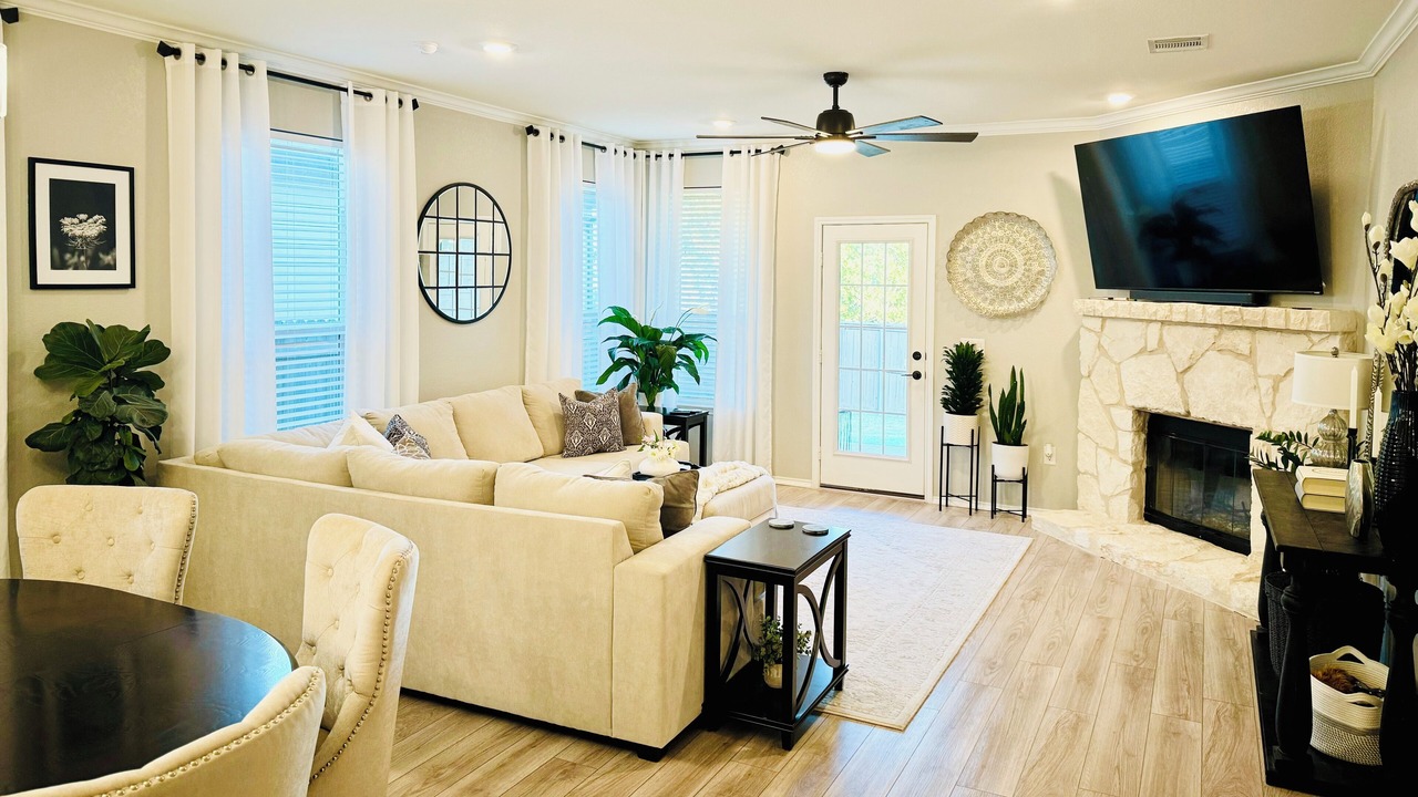 Photo of Livingroom in Austin