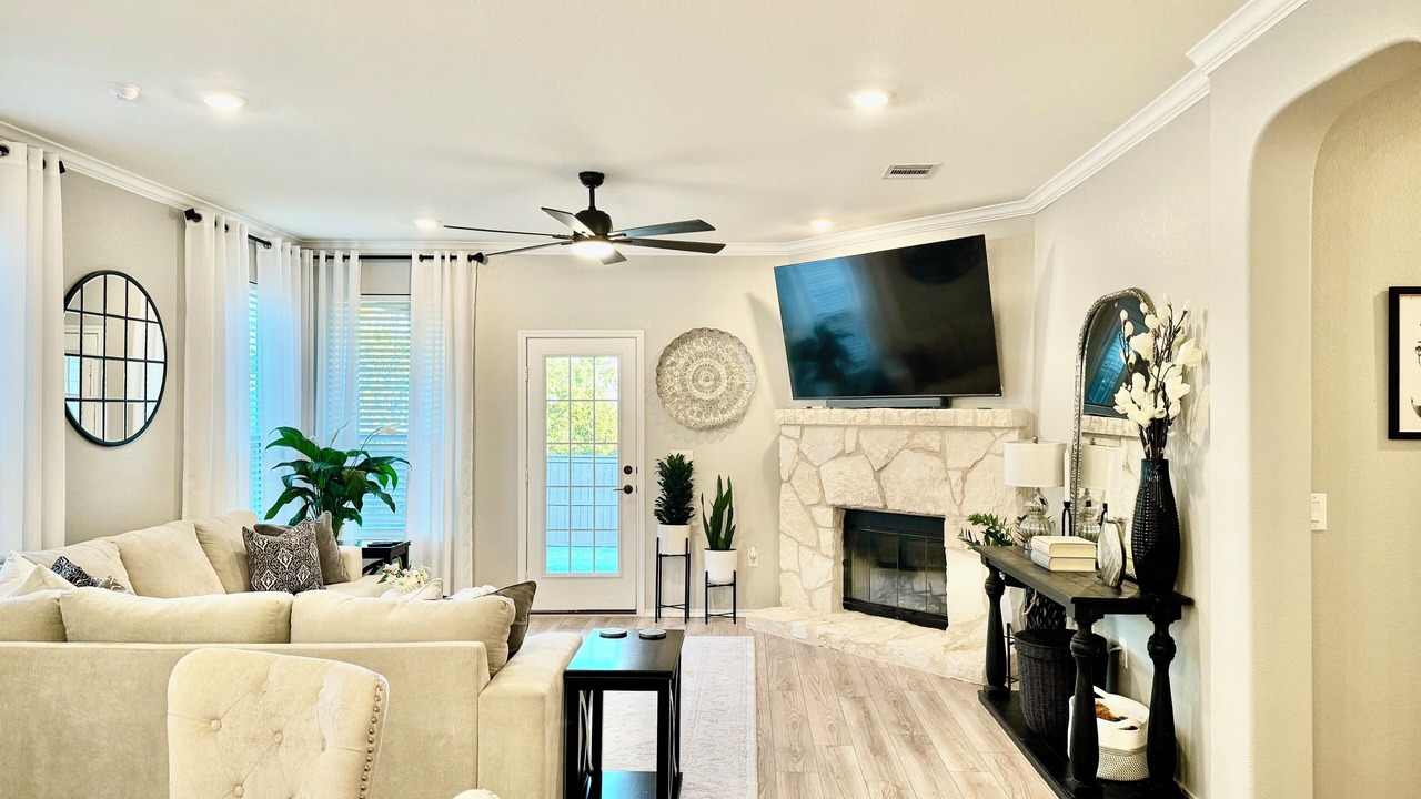 Photo of Livingroom in Austin