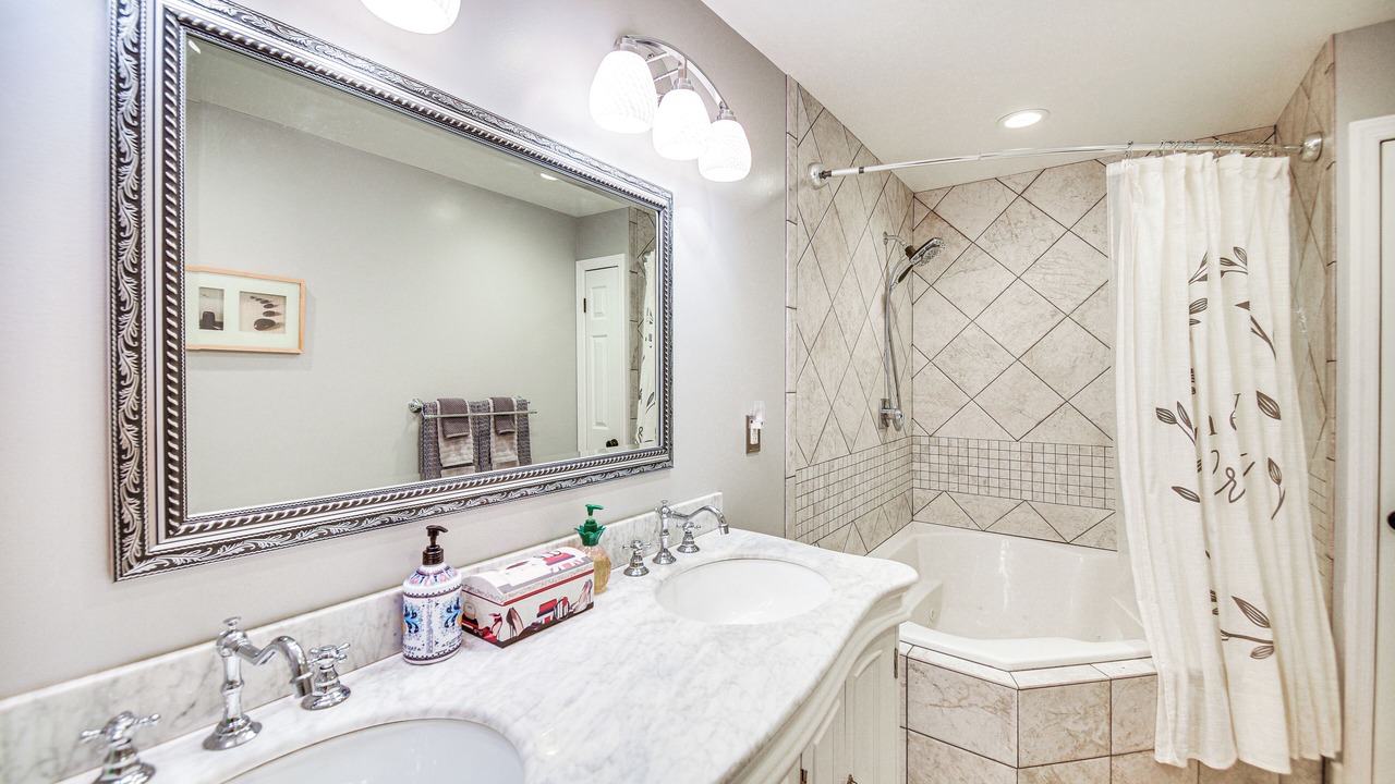 Photo of Bathroom in Hampton