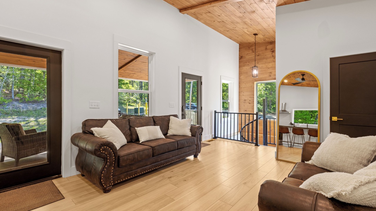 Photo of Livingroom in Flintstone