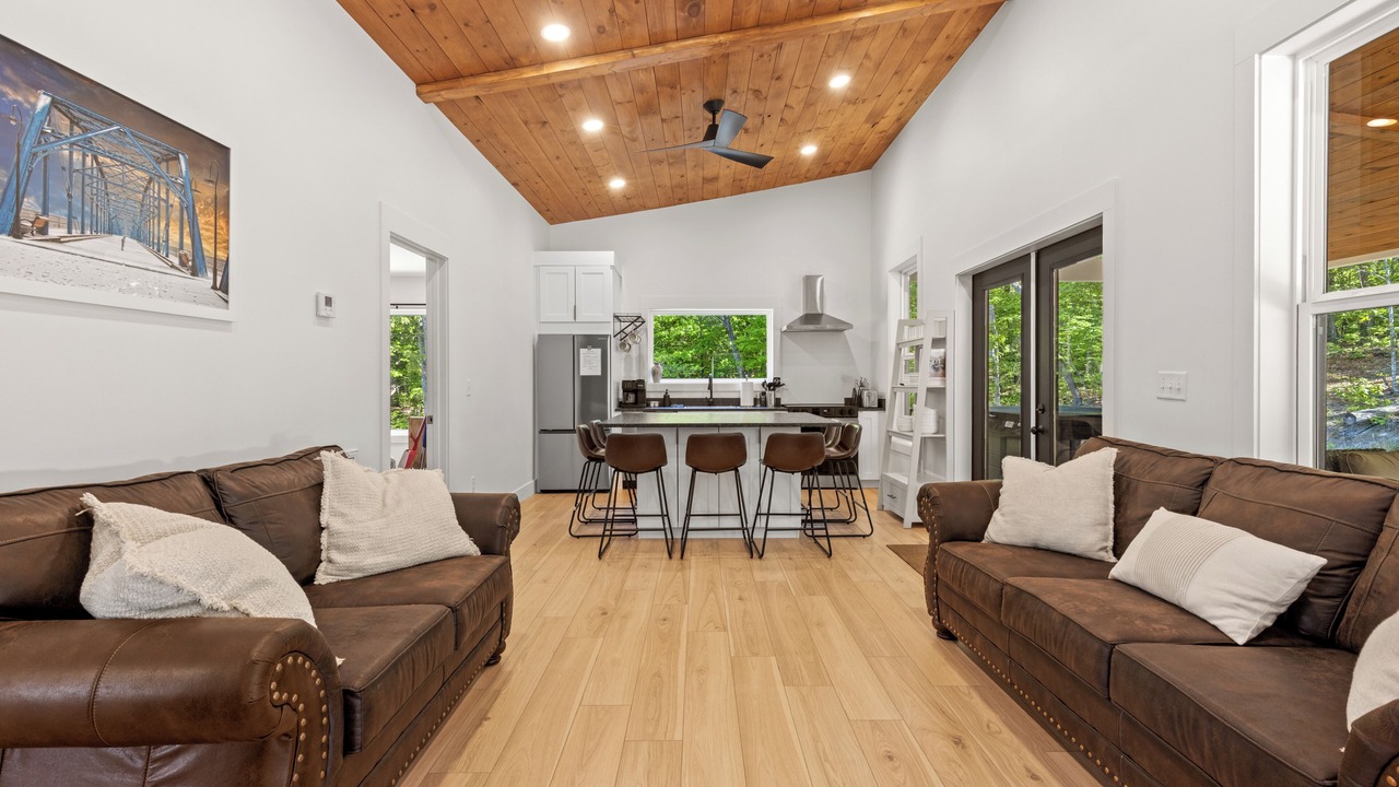 Photo of Livingroom in Flintstone