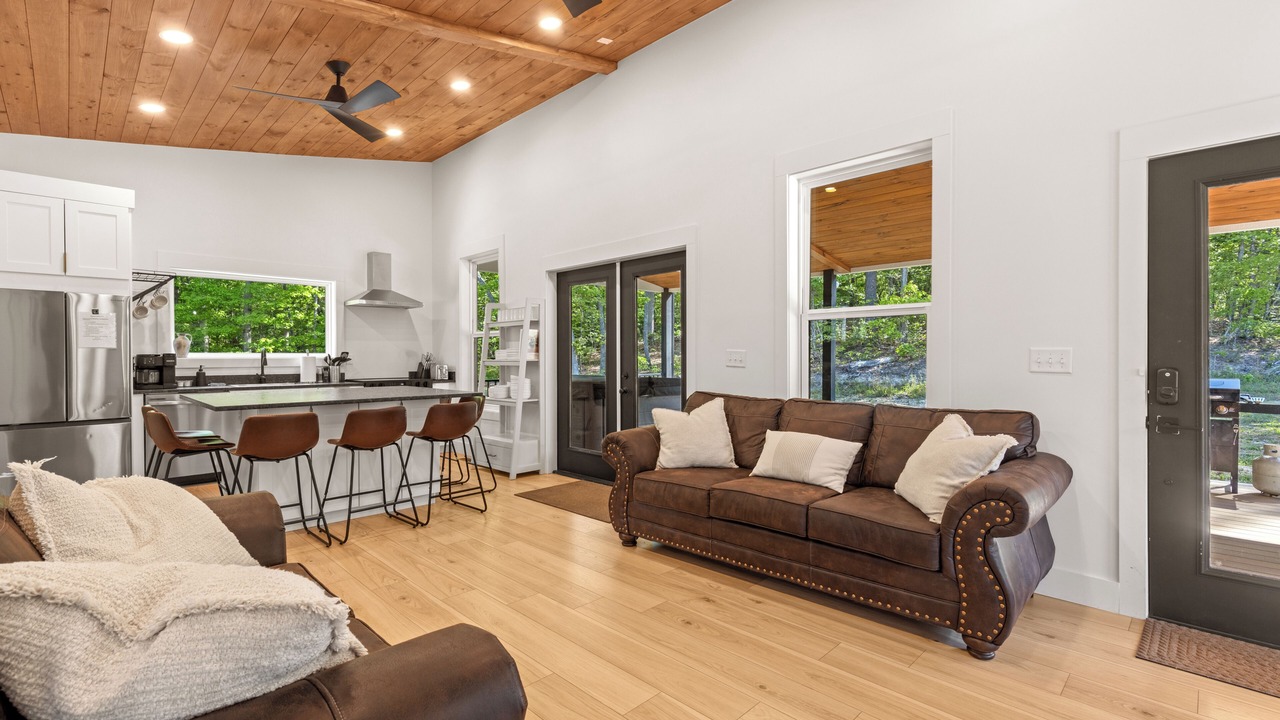 Photo of Livingroom in Flintstone
