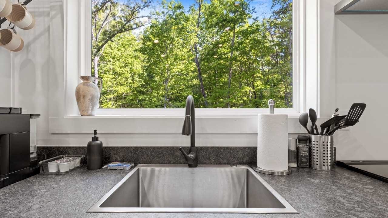 Photo of Kitchen in Flintstone