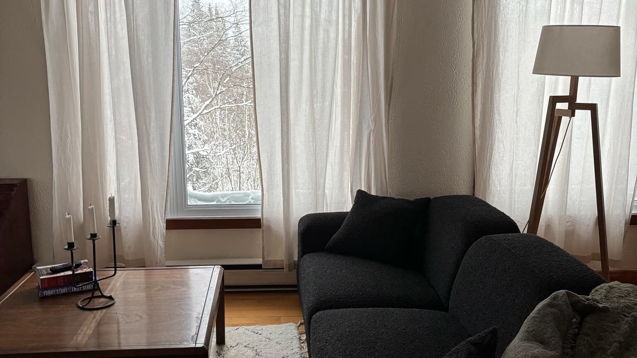 Photo of Livingroom in St-Adolphe-d'Howard