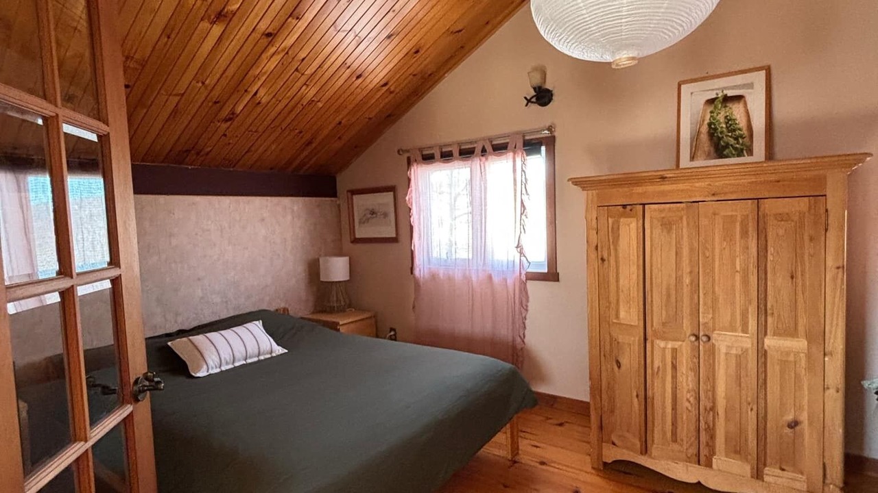 Photo of Bedroom in St-Adolphe-d'Howard