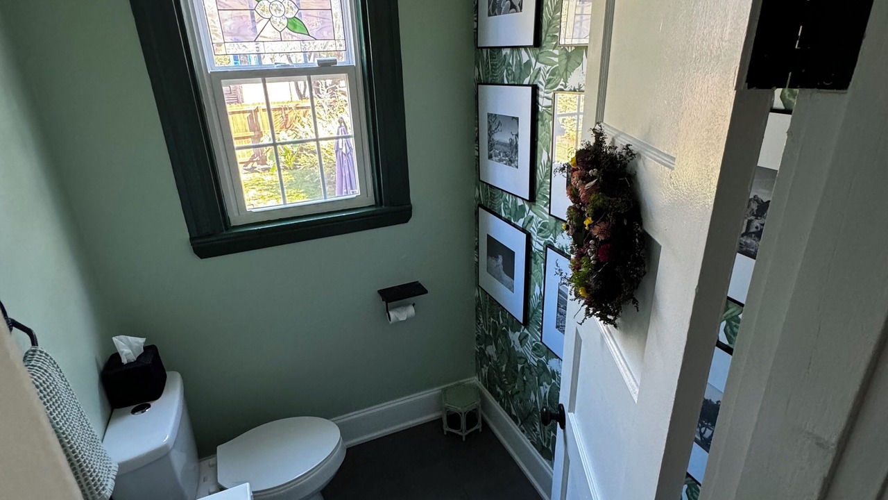 Photo of Bathroom in Mosby