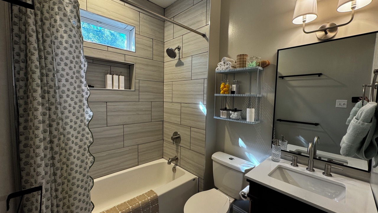 Photo of Bathroom in Mosby