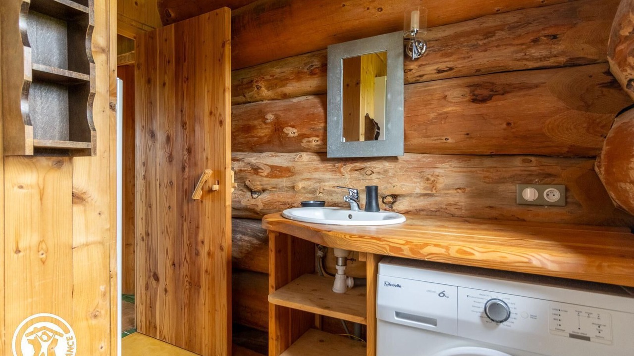 Photo of Bathroom in Saint-Antheme