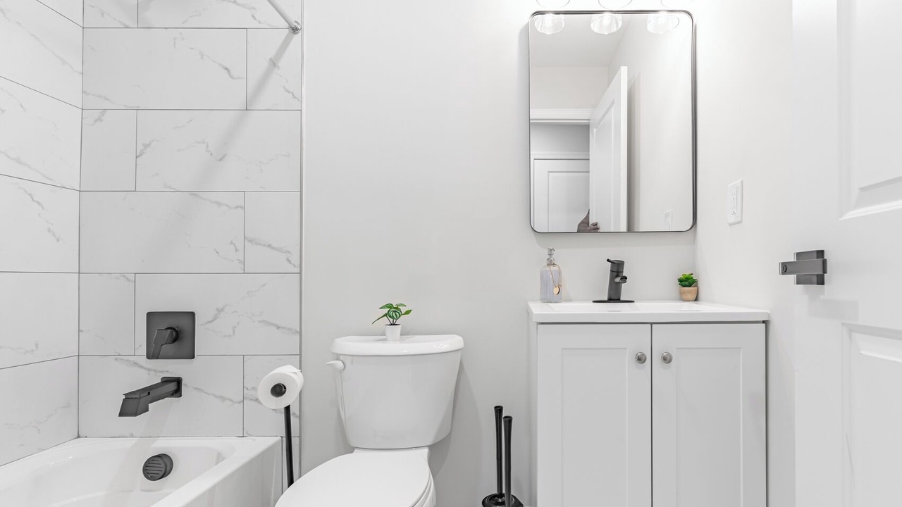 Photo of Bathroom in Ampere