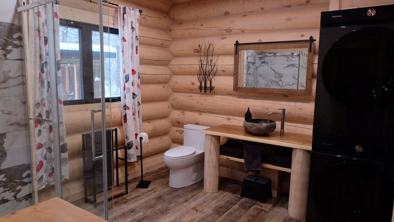 Photo of Bathroom in Saint-Mathieu-du-Parc
