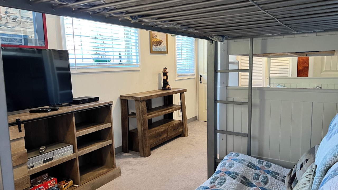 Photo of Bedroom in Neskowin