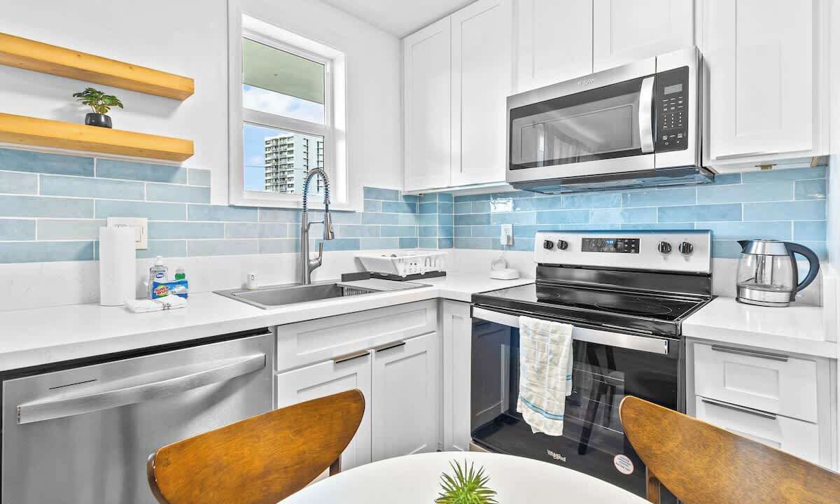 Photo of Kitchen in McCully - Moiliili