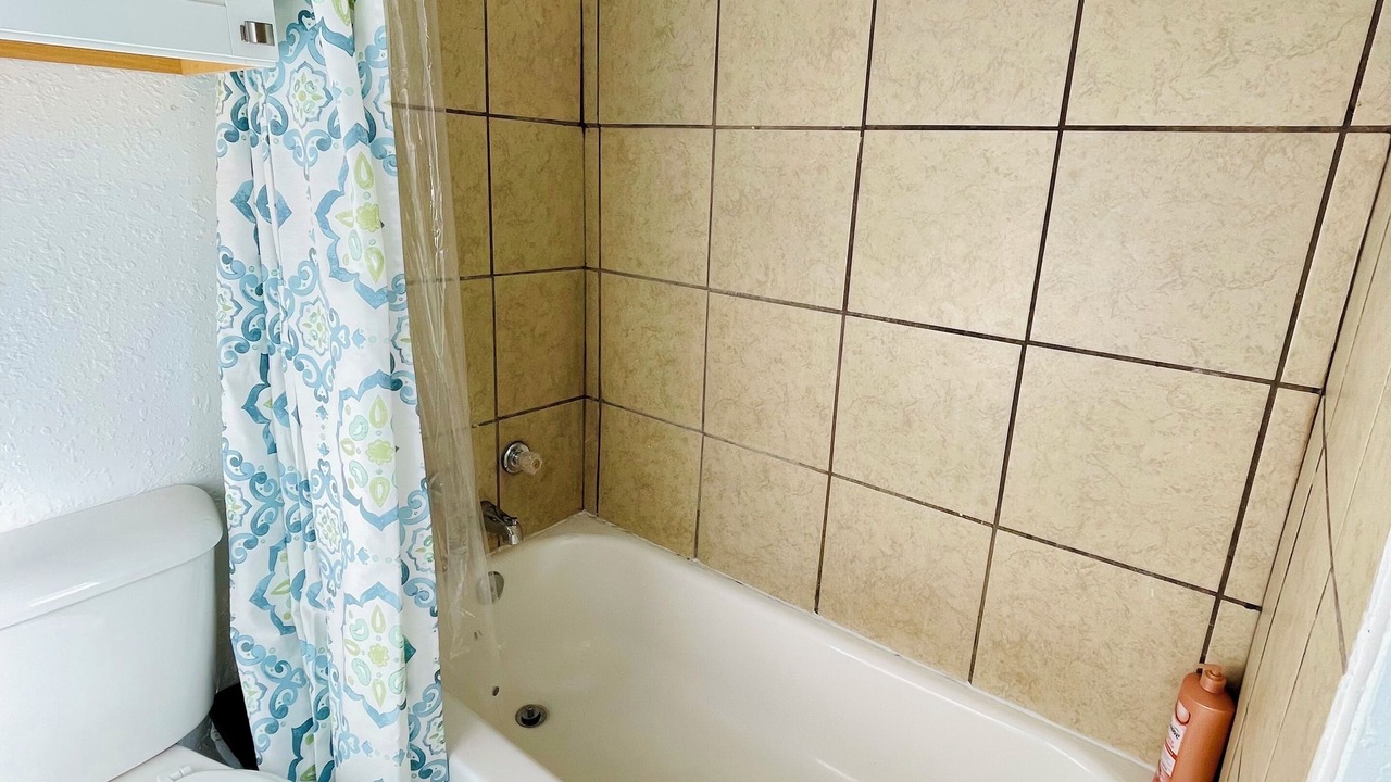 Photo of Bathroom in Portales